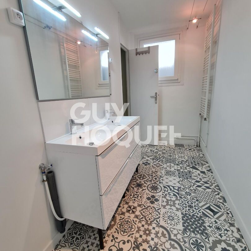 Location Appartement 5 pièces 83m² - Photo 1