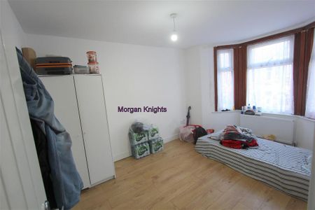 5 bedroom terraced house to rent - Photo 5