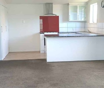 Cute, Cosy & Close to Town - Photo 4