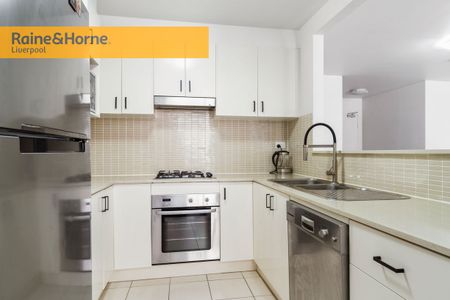 Style, Space and Comfort - Photo 4