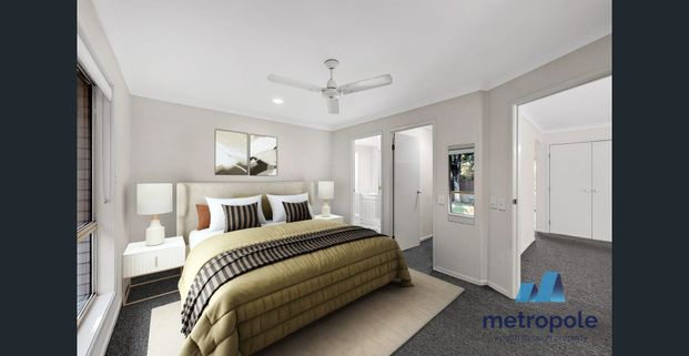 3 SPACIOUS BEDROOM, 2 BATHROOMS HOME WITH DOUBLE GARAGE & PRIVATE YARD - Photo 1