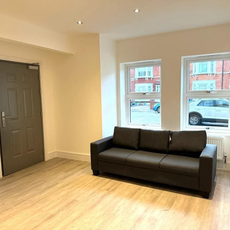 2 bedroom ground floor maisonette to rent - Photo 1