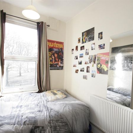 6 Bed Flat, Hyde Park Road, LS6 - Photo 3
