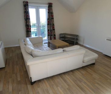 2 bedroom apartment to rent - Photo 3