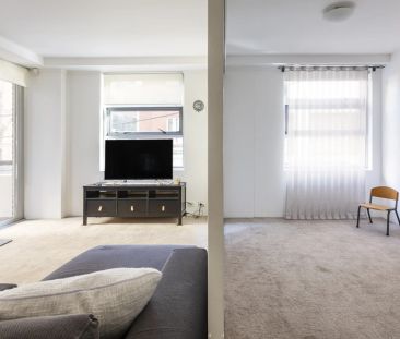 Boutique Living with a City Fringe Lifestyle - Photo 4