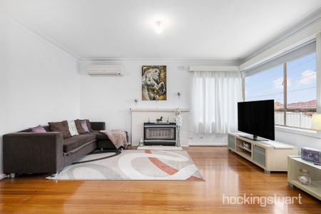 24 Partridge Street, - Photo 2