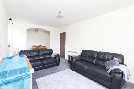 2 bedroom terraced house to rent - Photo 2