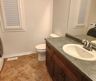 For Lease - 27 Portland Street Unit# Main Floor, Collingwood, Ontario - Photo 5