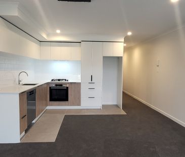 204/30 Shortfin Place, Flat Bush, Auckland - Photo 3