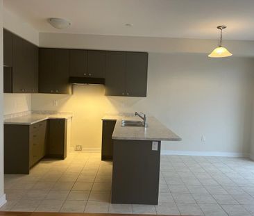 For Lease - 46 ROWLOCK ST Street, Welland, Ontario - Photo 4