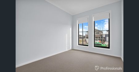 Modern Home in Box Hill - Photo 4