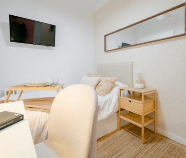 Calle de Francisco Gervás, Madrid, Community of Madrid 28020 - Photo 3