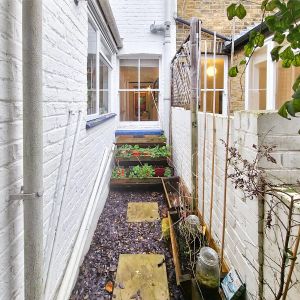 2 bedroom house in Kingston upon Thames - Photo 3