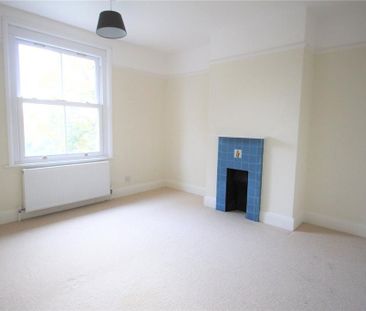3 bedroom detached house to rent - Photo 3