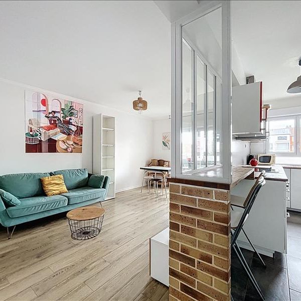 2 pièces - Meublé - 43,7 m² - 3ème étage - Colocation non autorisée - Photo 1