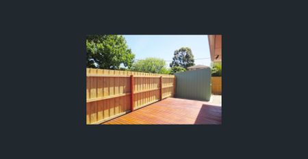 FABULOUS HOME IN A GREAT LOCATION! - Photo 2