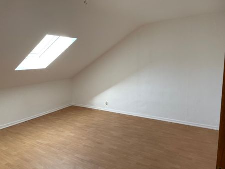 Ideal auch für WGs: Gemütliche und helle 2,5 Zimmer-Wohnung in Gießen Wieseck, Spitzwegring 40 - Photo 5