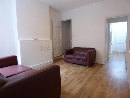 2 bedroom terraced house to rent - Photo 3