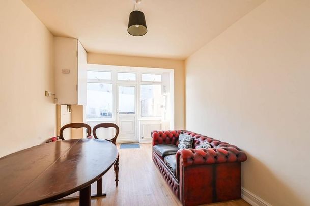 5 bedroom house to rent - Photo 1