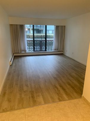 14834 North Bluff Rd. #104, White Rock, Bc V4b 3e3 - Photo 1