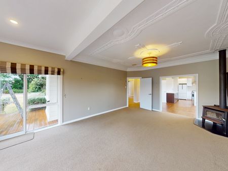Ohakea - 4 Bedrooms - Photo 4