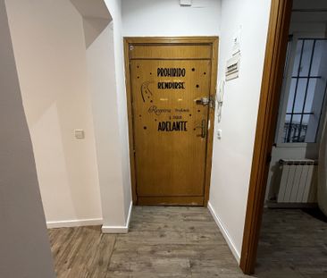 Piso de alquiler en Calle de Almadén, Cortes - Huertas - Photo 5