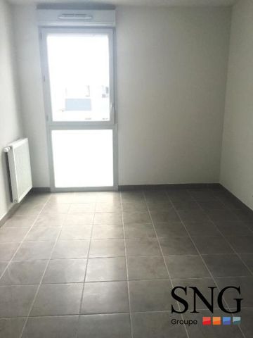 T2 AVEC BALCON ET PARKING - Photo 4