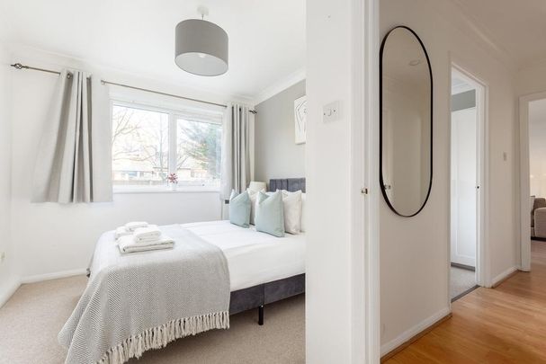 2 bedroom ground floor flat to rent - Photo 1