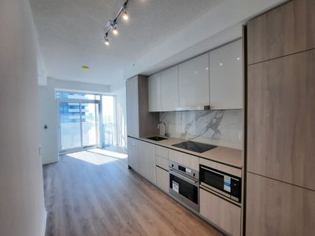 For Lease - 8 Interchange Way Unit# 901, Vaughan, Ontario - Photo 3