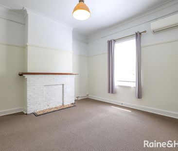 FAMILY HOME IN ROCKET STREET available Now!!! - Photo 2