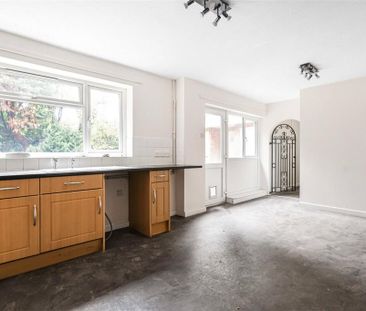 4 bedroom detached house to rent - Photo 1