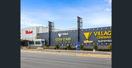 Modern 2-Bedroom Apartment in Cheltenham: Comfort, Convenience, and Style Await! - Photo 4