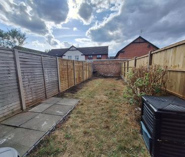 2 bedroom terraced house to rent - Photo 1