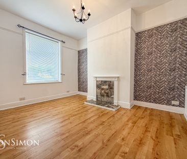 Burnley Road East - Photo 2