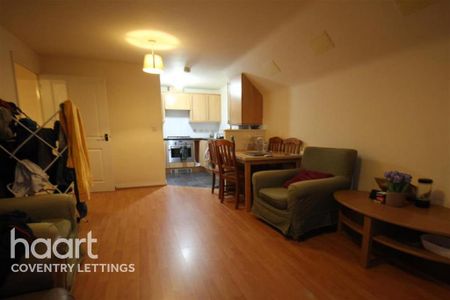 2 bedroom flat to rent - Photo 2