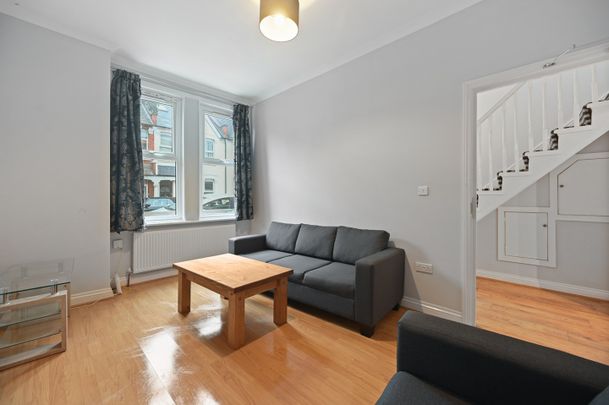 4 Bed Terraced House, Galloway Road, W12 - Photo 1
