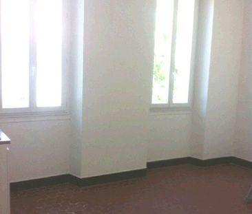 Appartement 2 pièces 36m2 MARSEILLE 10EME 466 euros - Photo 5