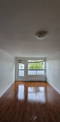 Spacious 2 Bedroom, 2 Bathroom Apartment with Balcony - Photo 1