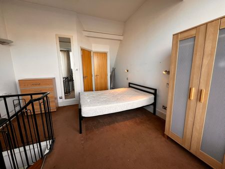 1 Bed Flat, Eastgate, LS2 - Photo 4