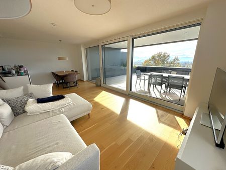 Exklusive 4-Zimmer-Wohnung mit traumhaftem Blick auf das Rheintal bis zum Bodensee - Photo 2