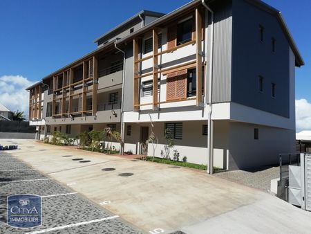 Location Appartement 2 pièces 53m² ST PIERRE 97410 - Photo 5
