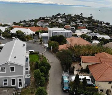 Cape Cod inspired house with panoramic sea views - Photo 1
