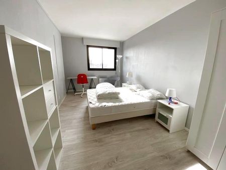 Location Appartement 5 pièces 86m² BORDEAUX 33000 - Photo 3