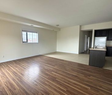 For Lease - 15 Rosswell Drive Unit# 9, Clarington, Ontario - Photo 1