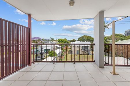 5/92 Nudgee Road, Hamilton QLD 4007 - House For Rent | Domain - Photo 3