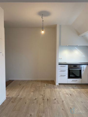 Charmant, gerenoveerd appartement te huur in rand van Gent! - Photo 2