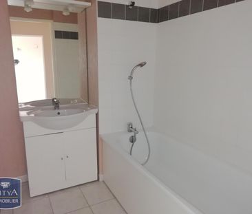 Location Appartement 2 pièces 43m² GRENAY 62160 - Photo 2