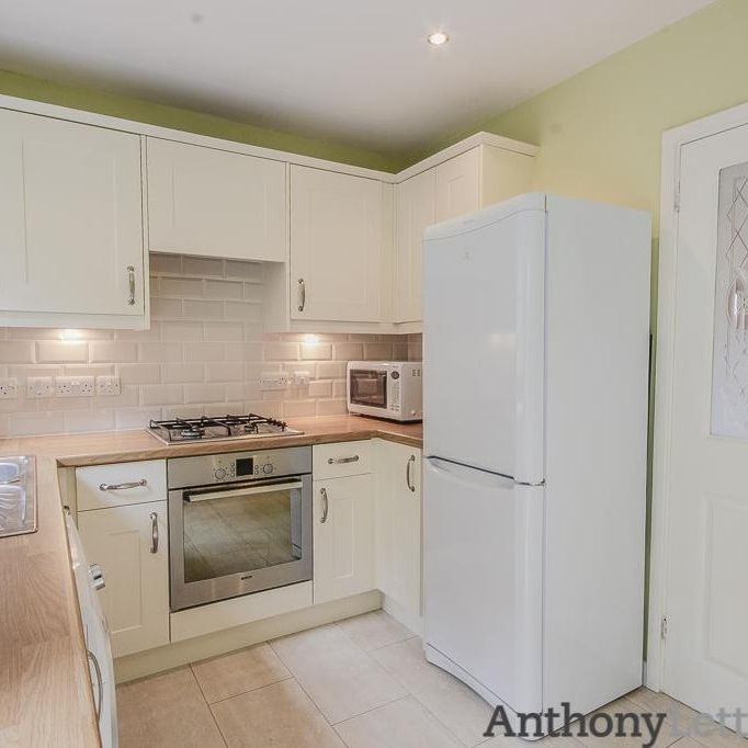 Primrose Drive, Foxholes, Hertford - Photo 1