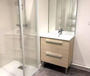 Location Appartement 2 pièces 45m² LAVAL 53000 - Photo 4