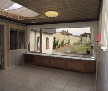 Ruime woning met 3 slaapkamers, tuin en garage. - Photo 6